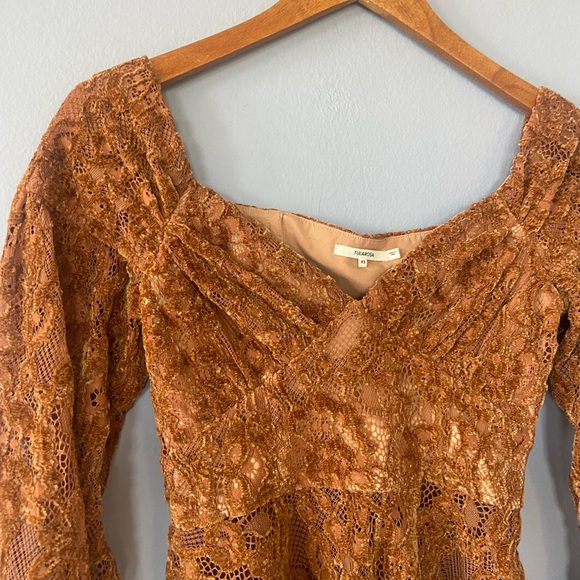 Tularosa Revolve Cameron Lace Off the Shoulder Top in Camel Brown Size XS - Picture 6 of 8